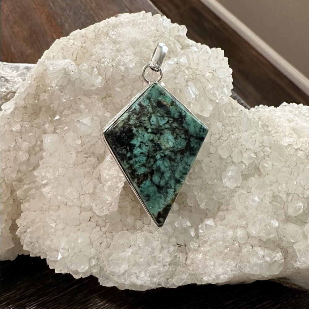 African Turquoise 925 Sterling Silver Plated Diamond Shape Pendant Blue Black